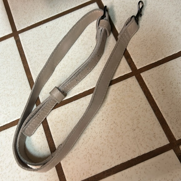 Women’s Able Gray/ Beige Straps Leather Handcrafted Tote/Crossbody/shoulder‎ Bag - Picture 8 of 13